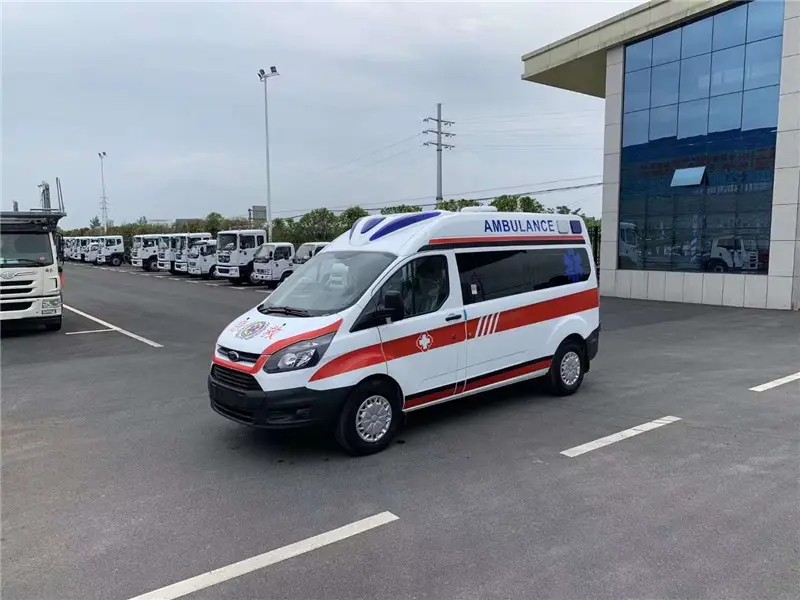 胡杨河市救护车转运